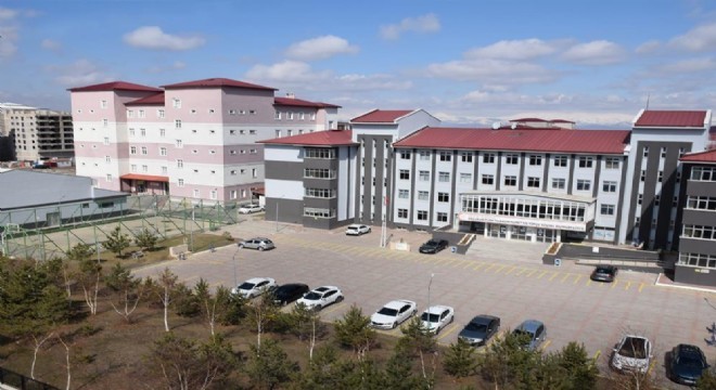 YKS de Nurettin Topçu Sosyal Bilimler Lisesi başarısı