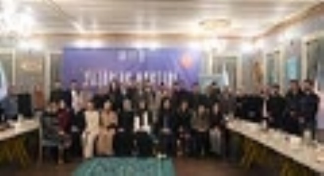 Yazarlık Mektebi  ilk mezunlarını verdi