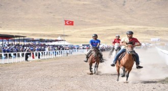Umudum Rahvan At Yarışları’nda geri sayım