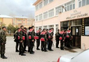  HIRSIZLIK ÇETESİ NE JANDARMA DAN  DARBE 